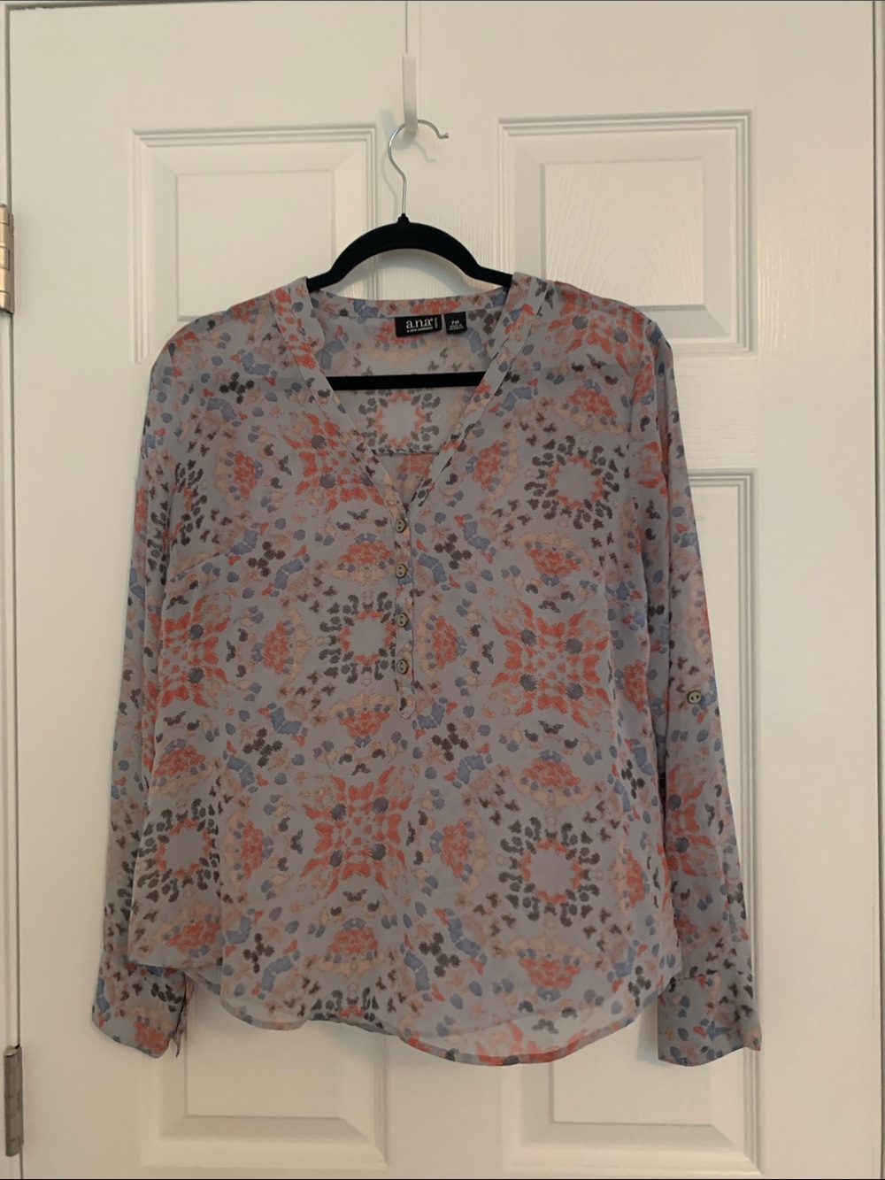 a.n.a Light Gray/Blue Floral V-Neck Long Sleeve Blouse with Coral & Blue Accents